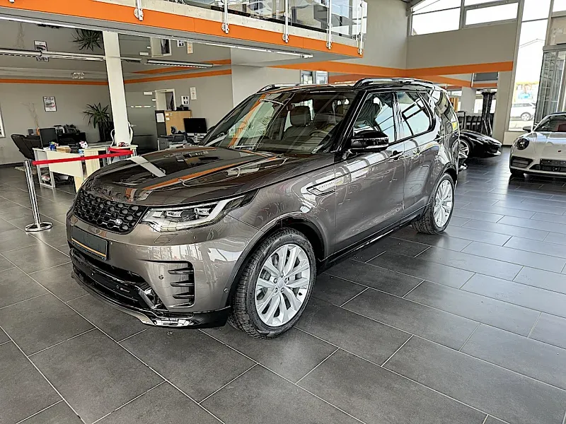 Land Rover Discovery in Grau (Charente Grey)