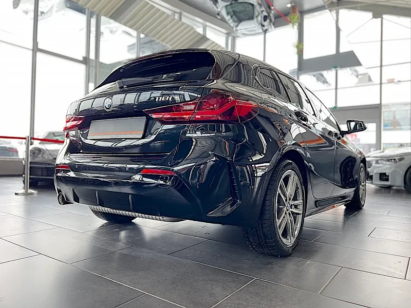 BMW 118 i M Sport Thumbnail 5