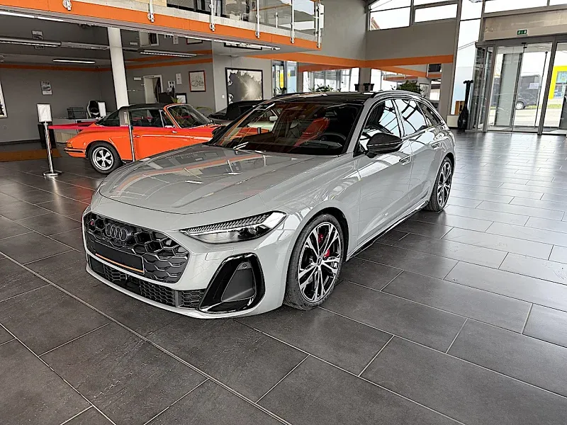 Audi S5 in Grau (Nardograu)