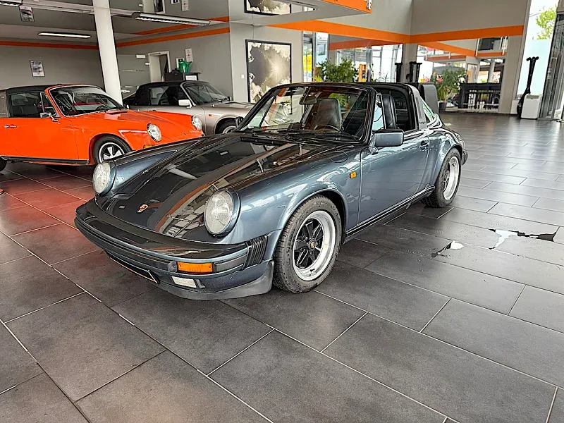 Porsche 911 Urmodell in Grau