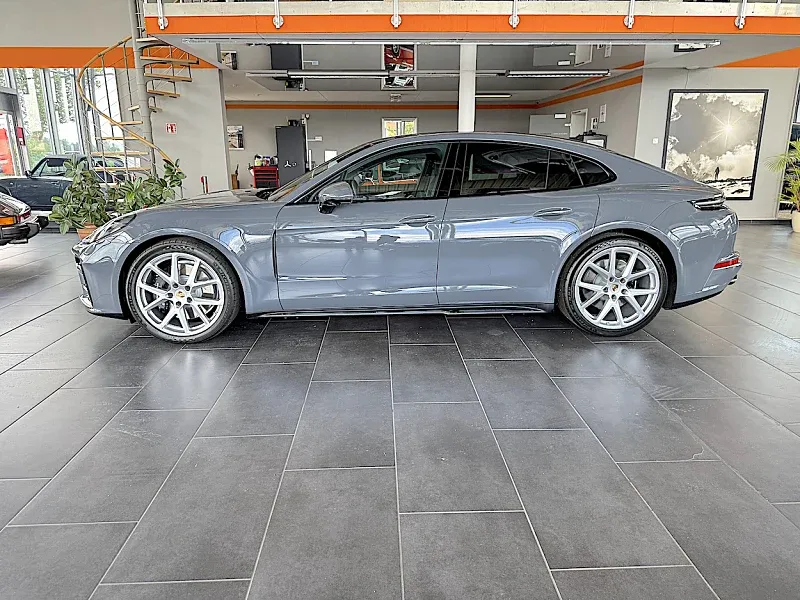 Porsche Panamera GTS Interieur Paket Carbon InnoDrive – Ansicht 2