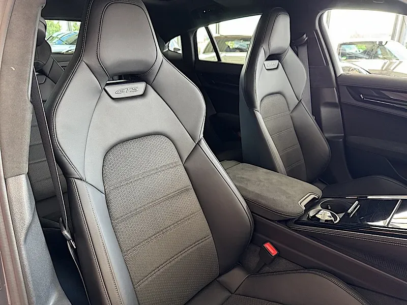 Porsche Panamera GTS Interieur Paket Carbon InnoDrive Thumbnail 12