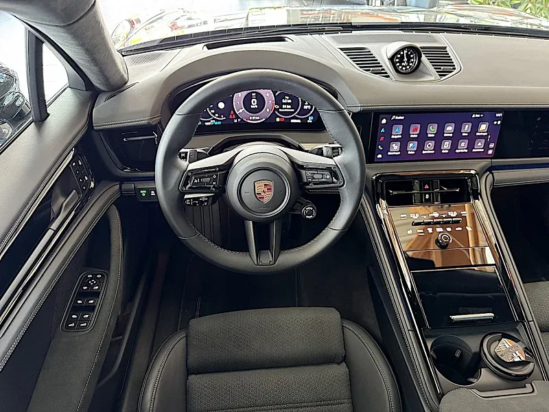 Porsche Panamera GTS Interieur Paket Carbon InnoDrive Thumbnail 9
