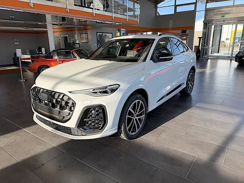 Audi Q5 in Weiß (Mineralweiss Metallic)