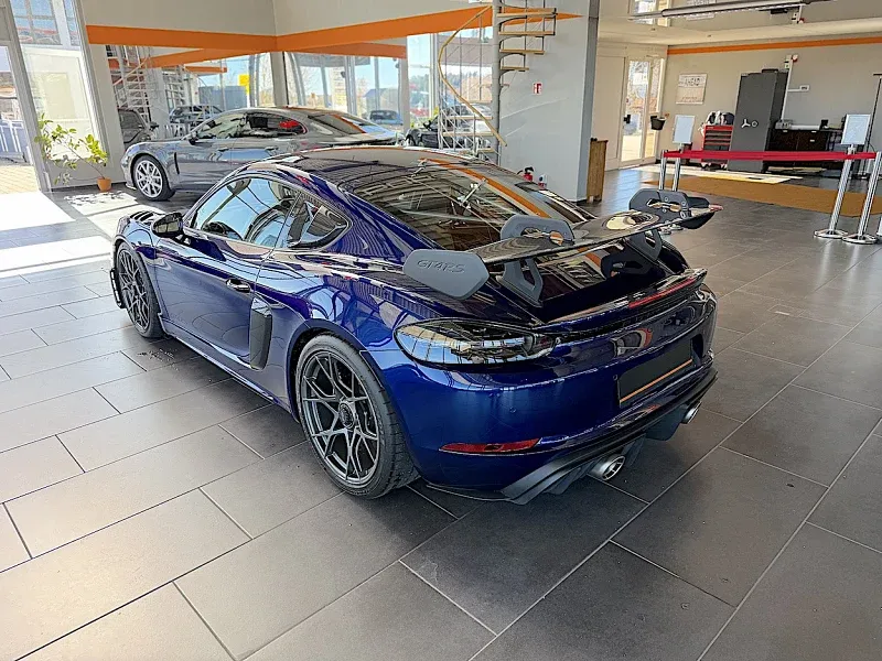 Porsche Cayman GT4 RS Weissach Thumbnail 3