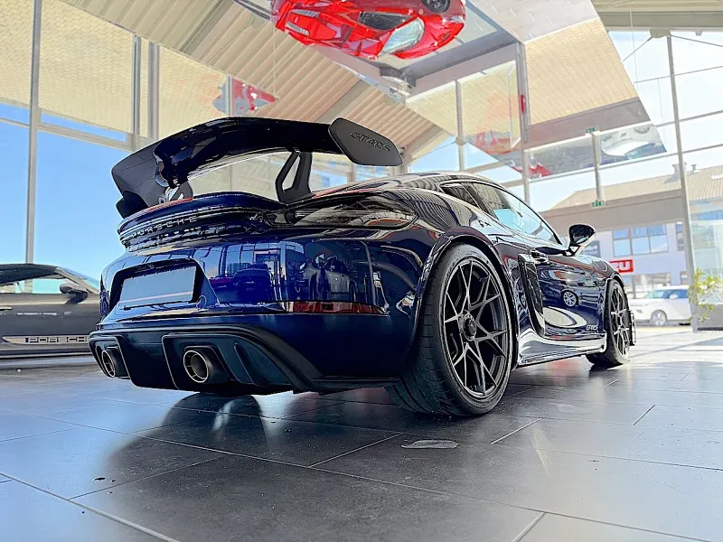 Porsche Cayman GT4 RS Weissach Thumbnail 5