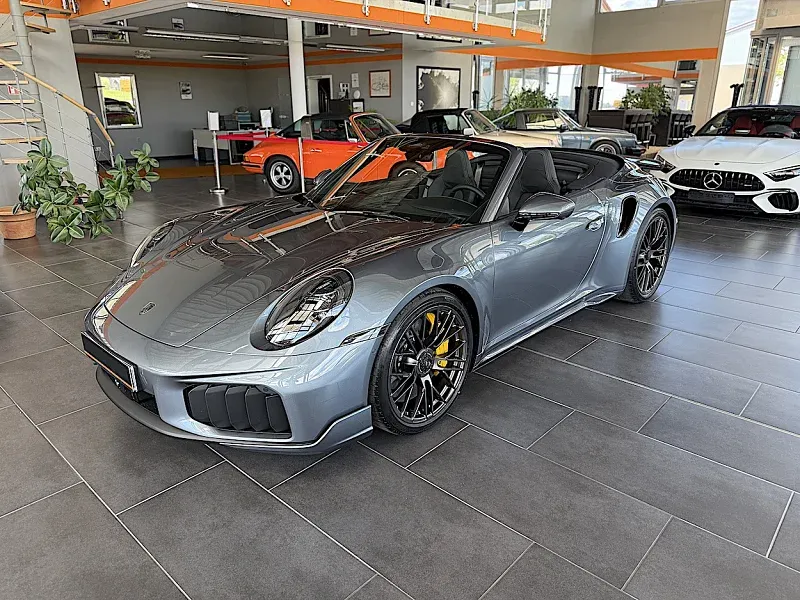 Porsche 992 in Grau (vanadiumgraumetallic)