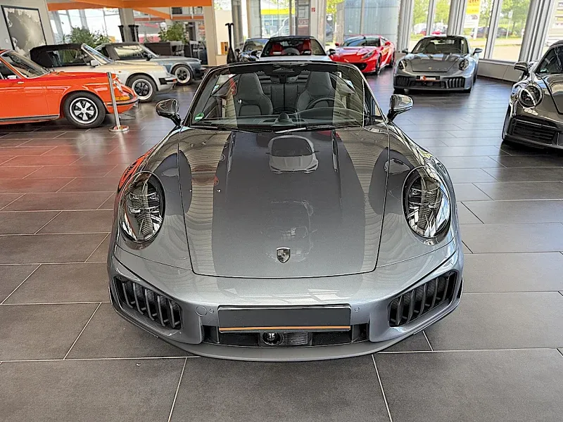 Porsche 992 .2 Turbo S Cabrio SportDesign Thumbnail 7