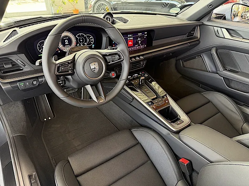 Porsche 992 .2 Turbo S Cabrio SportDesign Thumbnail 8