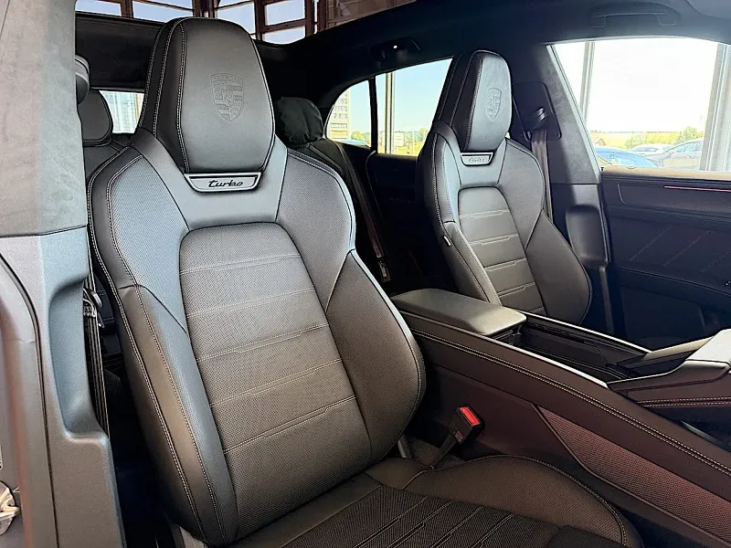 Porsche Cayenne Turbo Electric Thumbnail 12