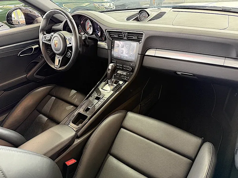 Porsche 991 .2 Carrera 4S Cabrio  1.Hand Thumbnail 11
