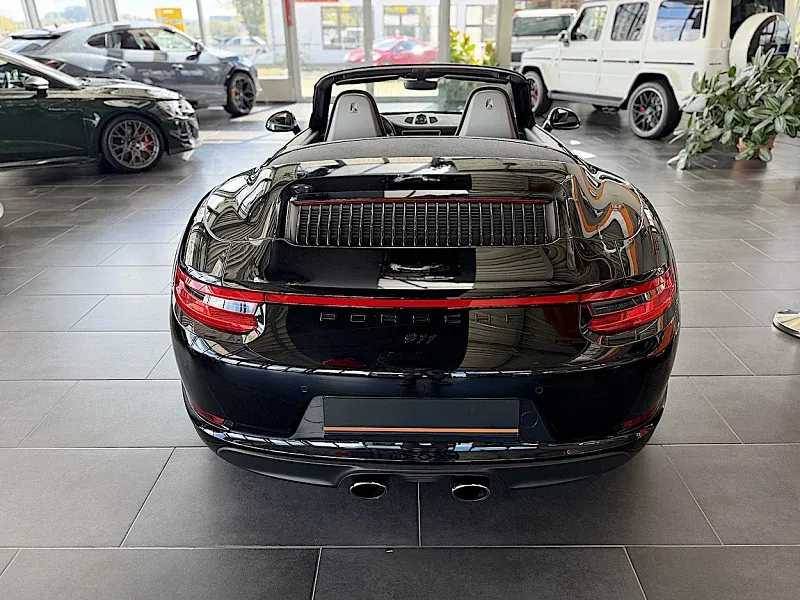 Porsche 991 .2 Carrera 4S Cabrio  1.Hand Thumbnail 4