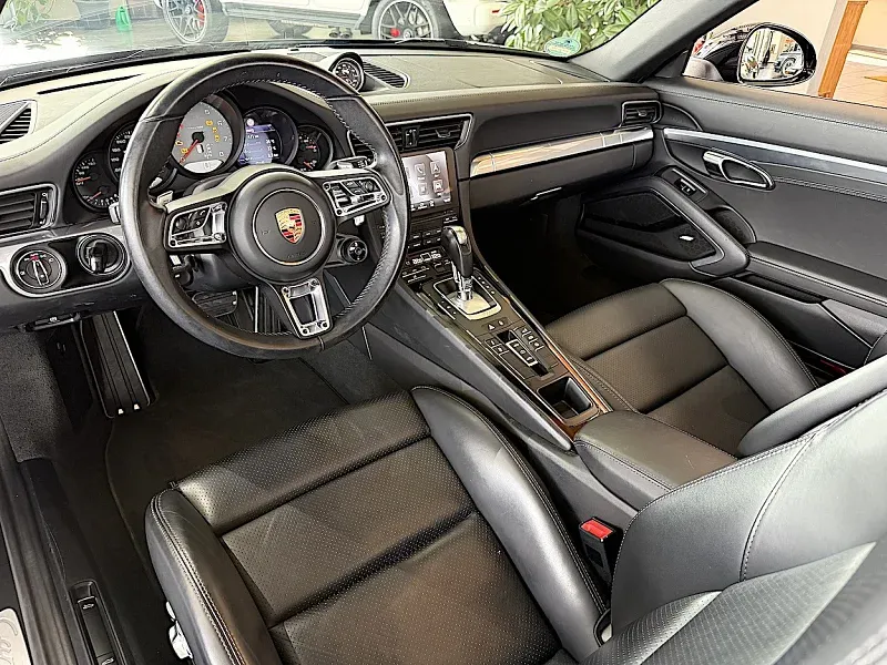 Porsche 991 .2 Carrera 4S Cabrio  1.Hand Thumbnail 8