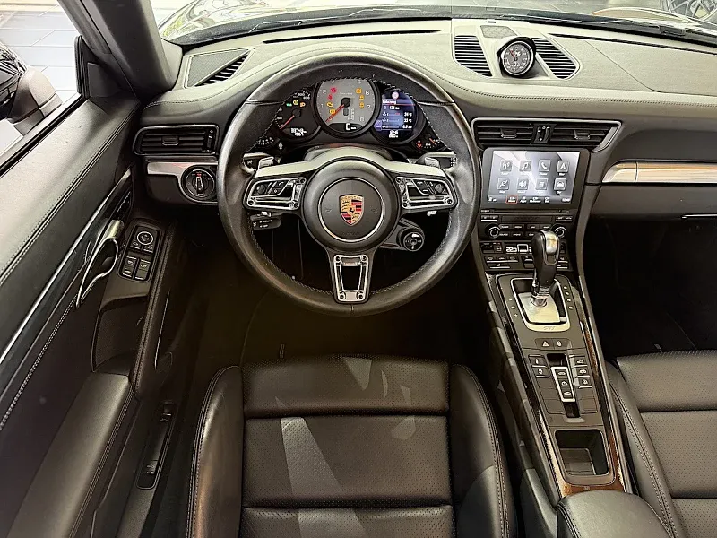 Porsche 991 .2 Carrera 4S Cabrio  1.Hand Thumbnail 9