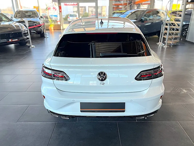 Volkswagen Arteon R Shooting Brake 2.0 TSI 4Motion Thumbnail 4