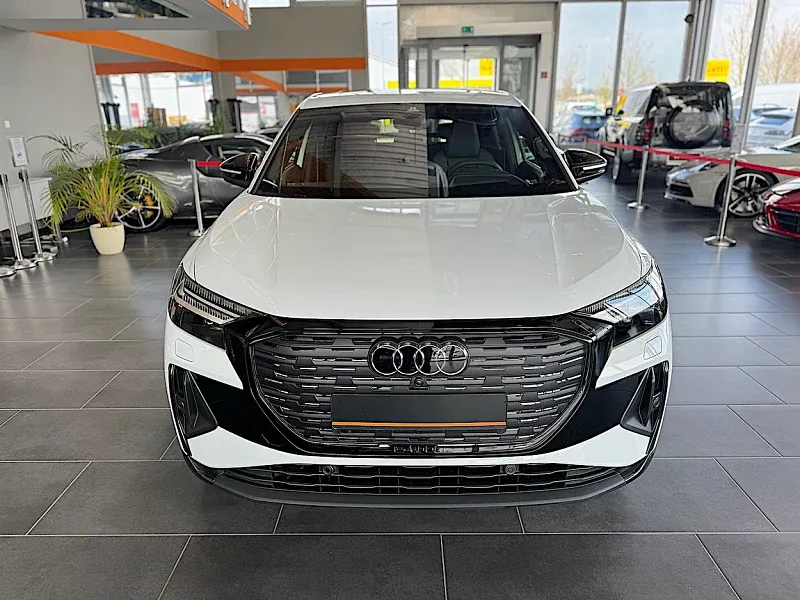 Audi Q4 Sportback 50 e-tron quattro Thumbnail 7
