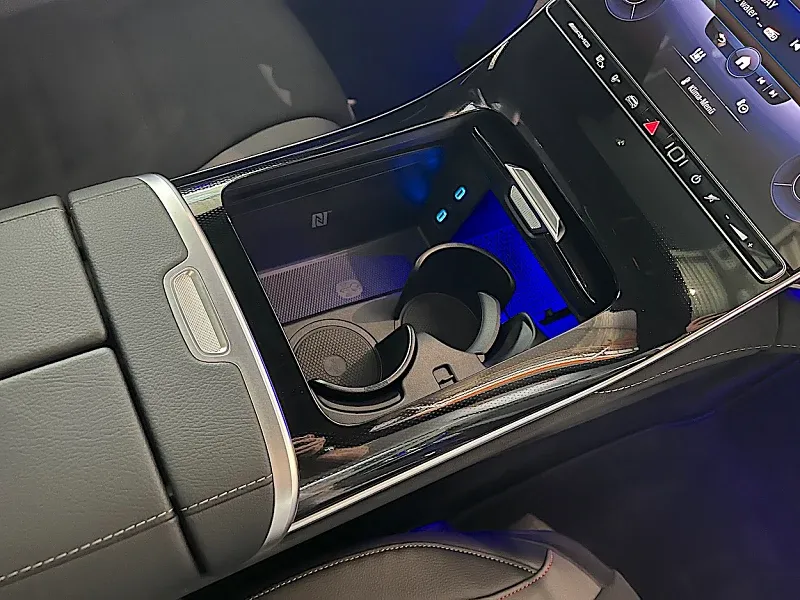 Mercedes-Benz EQE AMG 43 4Matic Thumbnail 11