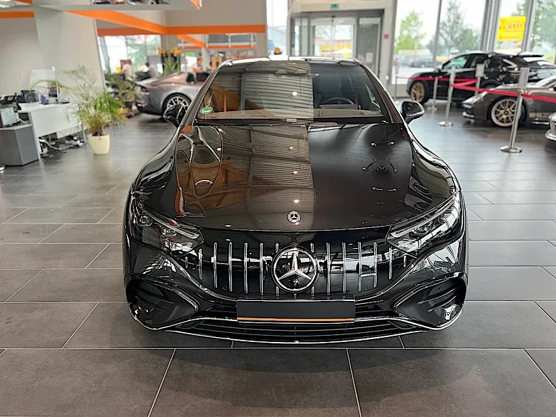 Mercedes-Benz EQE AMG 43 4Matic Thumbnail 8