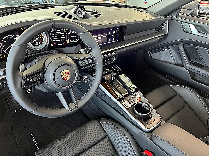 Porsche 992 Turbo S Cabriolet Thumbnail 8