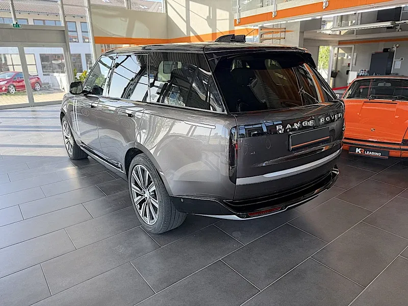 Land Rover Range Rover D350 Autobiography  Thumbnail 3