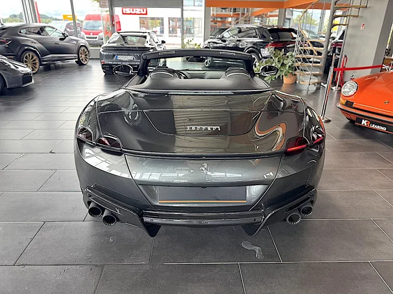 Ferrari Roma Spider Exterieur Carbon Thumbnail 4