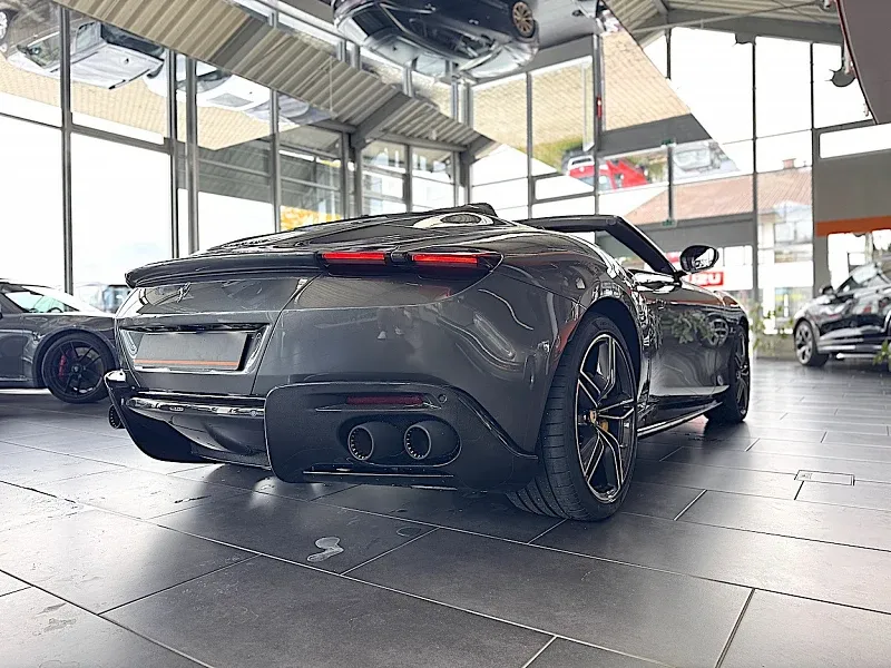 Ferrari Roma Spider Exterieur Carbon Thumbnail 5