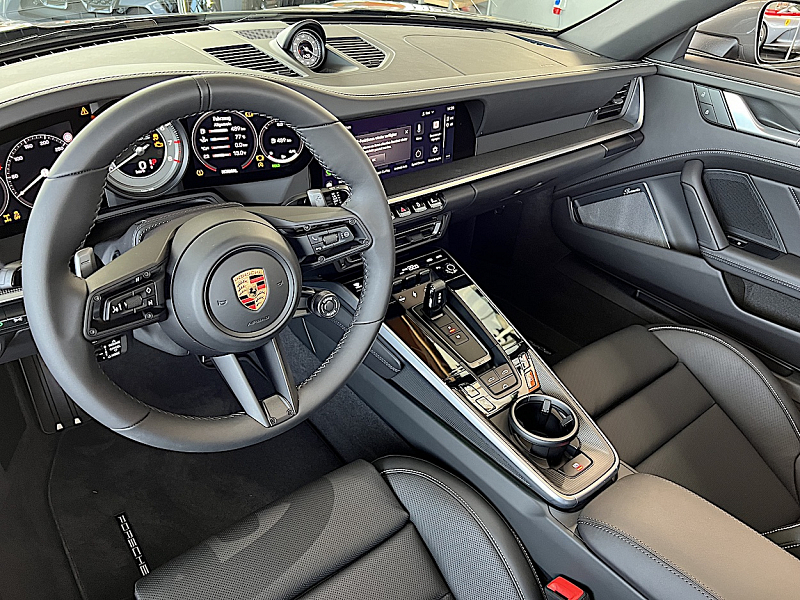 Porsche 992 Ansicht 9