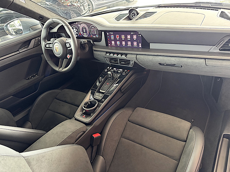 Porsche 992 Ansicht 12